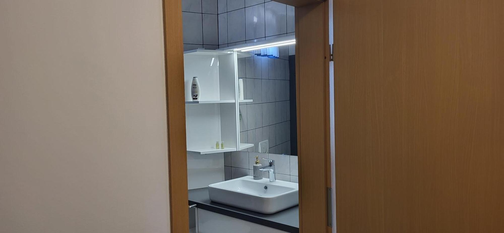 Rooms & Apartments Kepic, Airport Accomodation 서클리예나고렌스켐 외부 사진