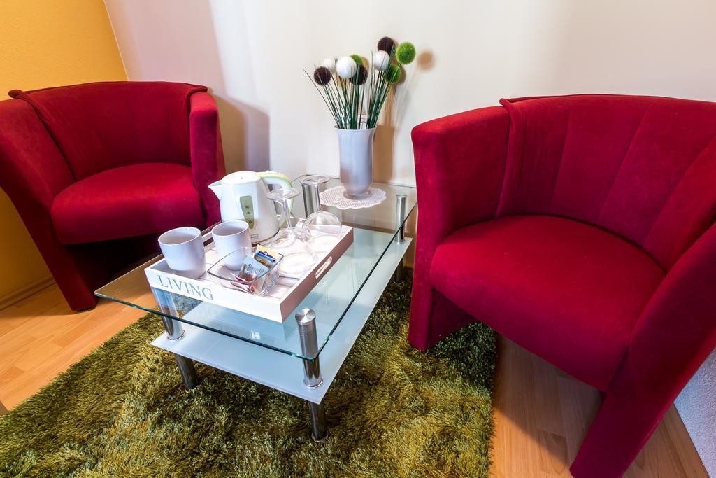 Rooms & Apartments Kepic, Airport Accomodation 서클리예나고렌스켐 외부 사진