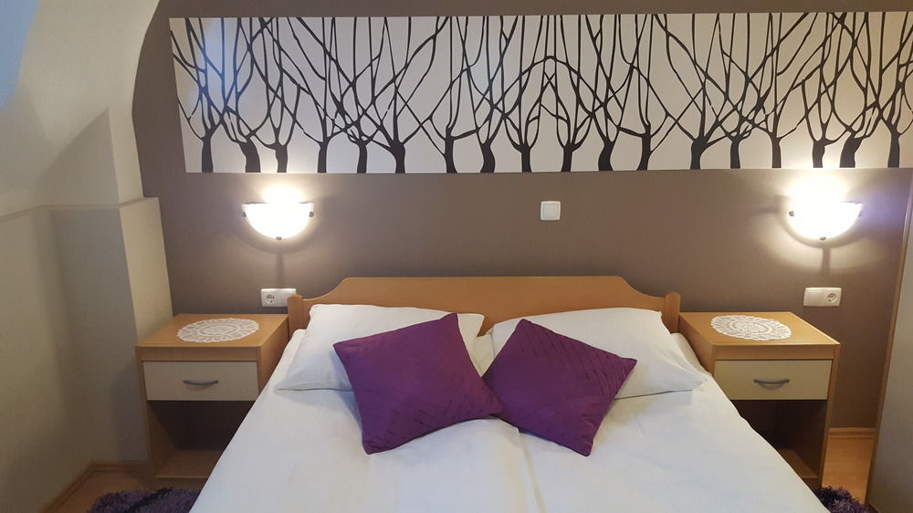 Rooms & Apartments Kepic, Airport Accomodation 서클리예나고렌스켐 외부 사진