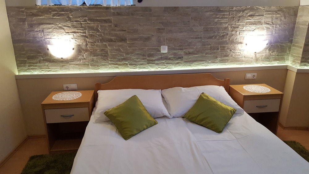 Rooms & Apartments Kepic, Airport Accomodation 서클리예나고렌스켐 외부 사진