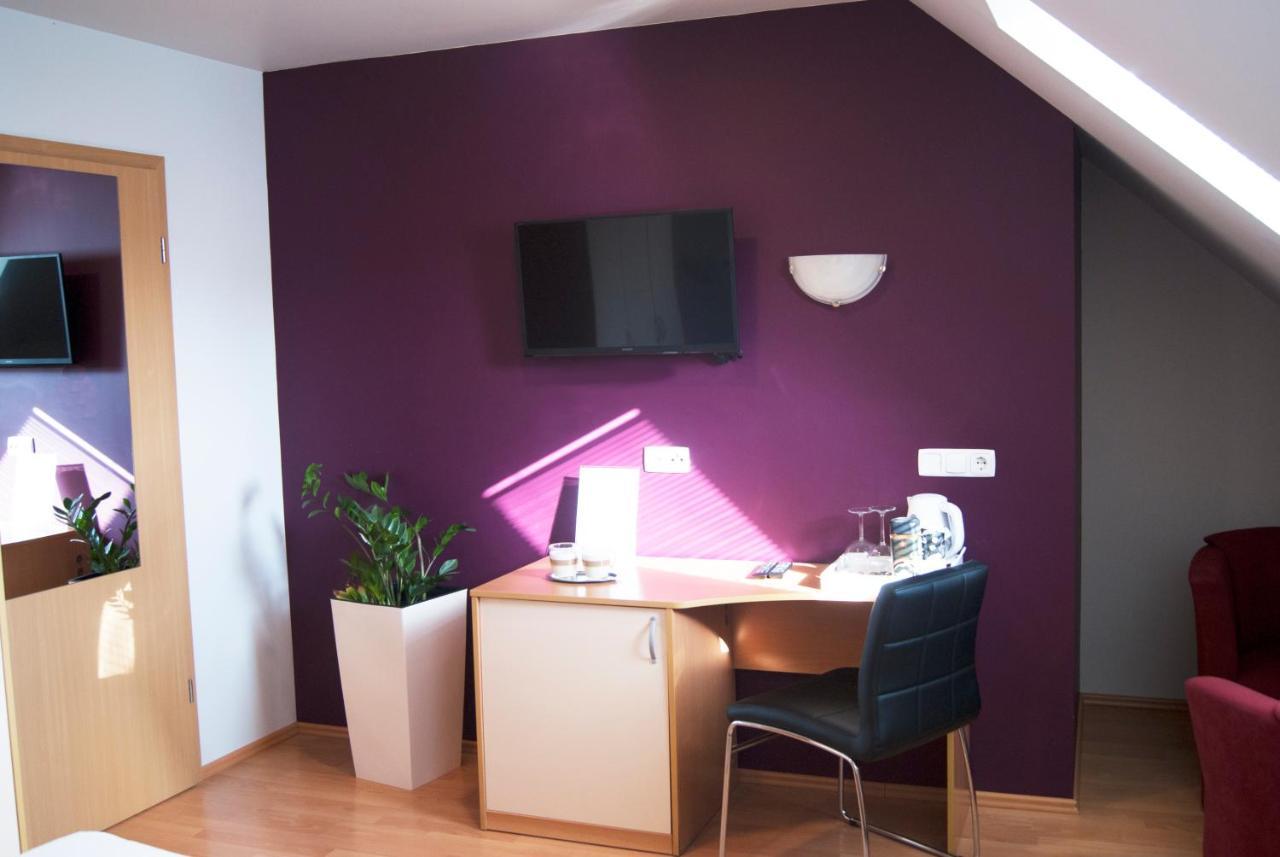 Rooms & Apartments Kepic, Airport Accomodation 서클리예나고렌스켐 외부 사진